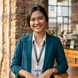 Dina P. (Karyawati)